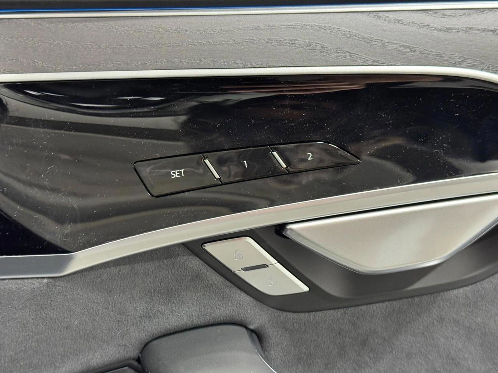 New 2026 Audi A8 L 3.0T image 21