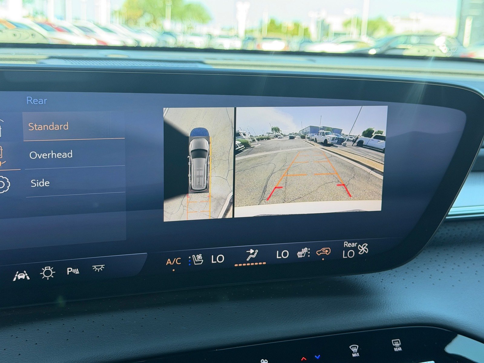 Used 2025 Buick Enclave Avenir w/ Super Cruise Package FWD image 25