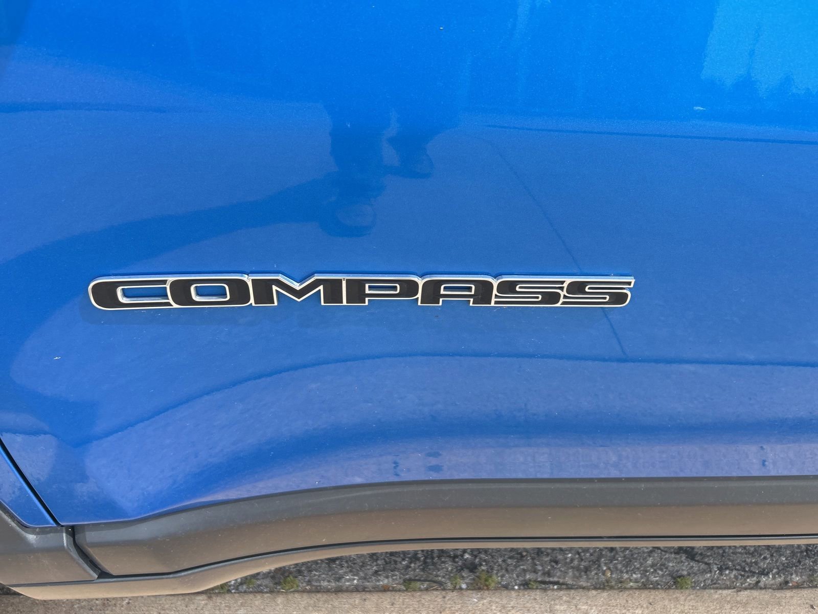 Used 2024 Jeep Compass Latitude AWD/4WD image 9