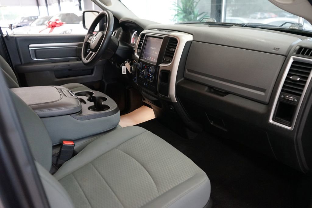 Used 2016 RAM 1500 Classic SLT image 38