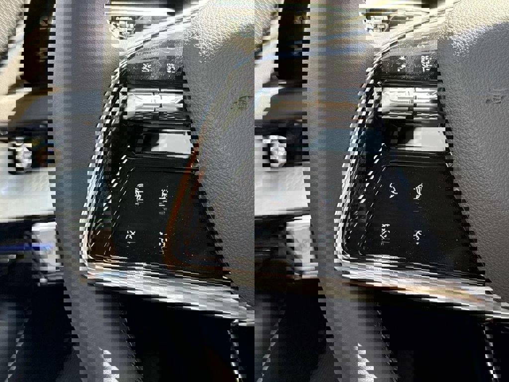 New 2026 Cadillac Optiq Luxury 1 w/ LPO, Floor Liner Package AWD/4WD image 15