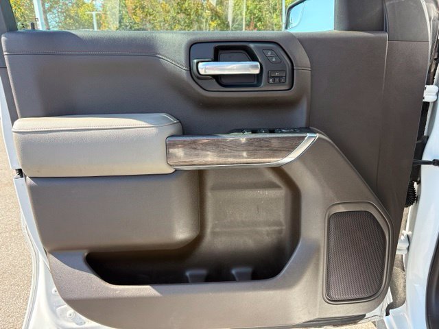 Used 2020 Chevrolet Silverado 1500 LTZ AWD/4WD image 10