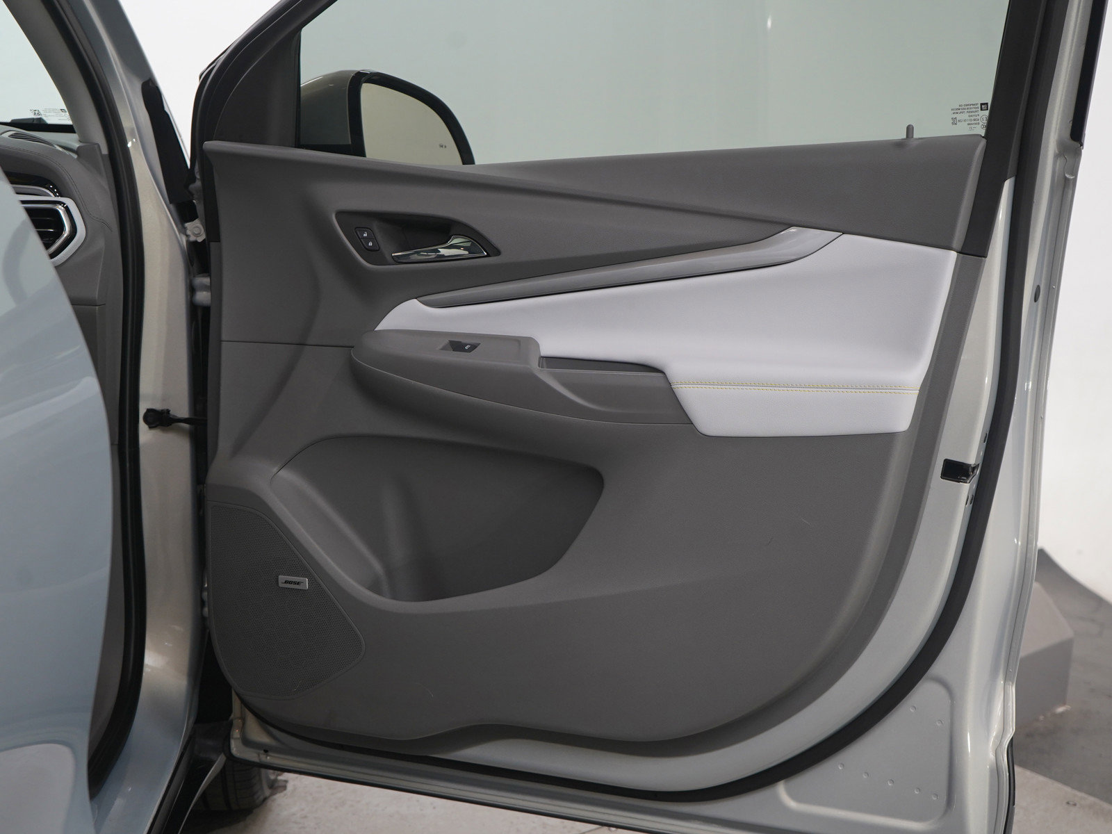 Used 2022 Chevrolet Bolt EUV Premier w/ Launch Edition image 10