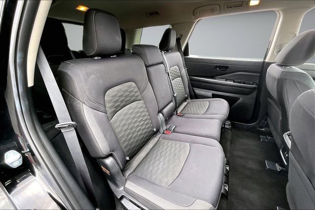 Certified 2024 Nissan Pathfinder SV FWD image 25