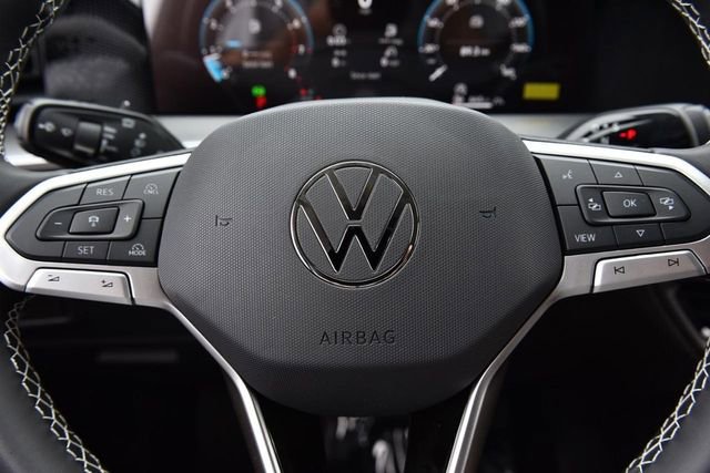 New 2026 Volkswagen Tiguan SE AWD/4WD image 18