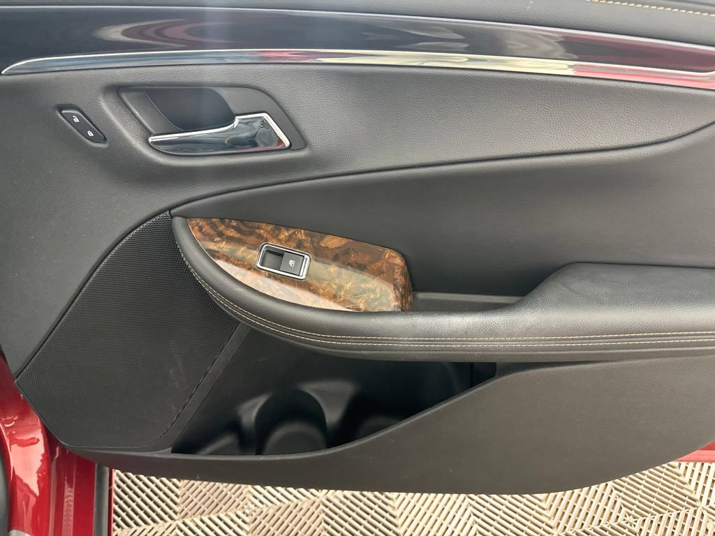 Used 2015 Chevrolet Impala LTZ FWD image 21