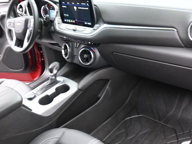 Used 2024 Chevrolet Blazer LT w/ LPO, Black Grille Bar Package image 28