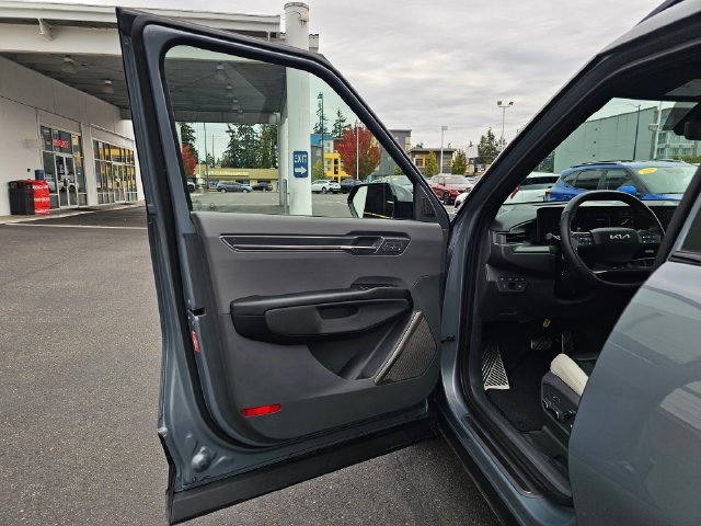 Certified 2024 Kia EV9 GT-Line AWD/4WD image 22