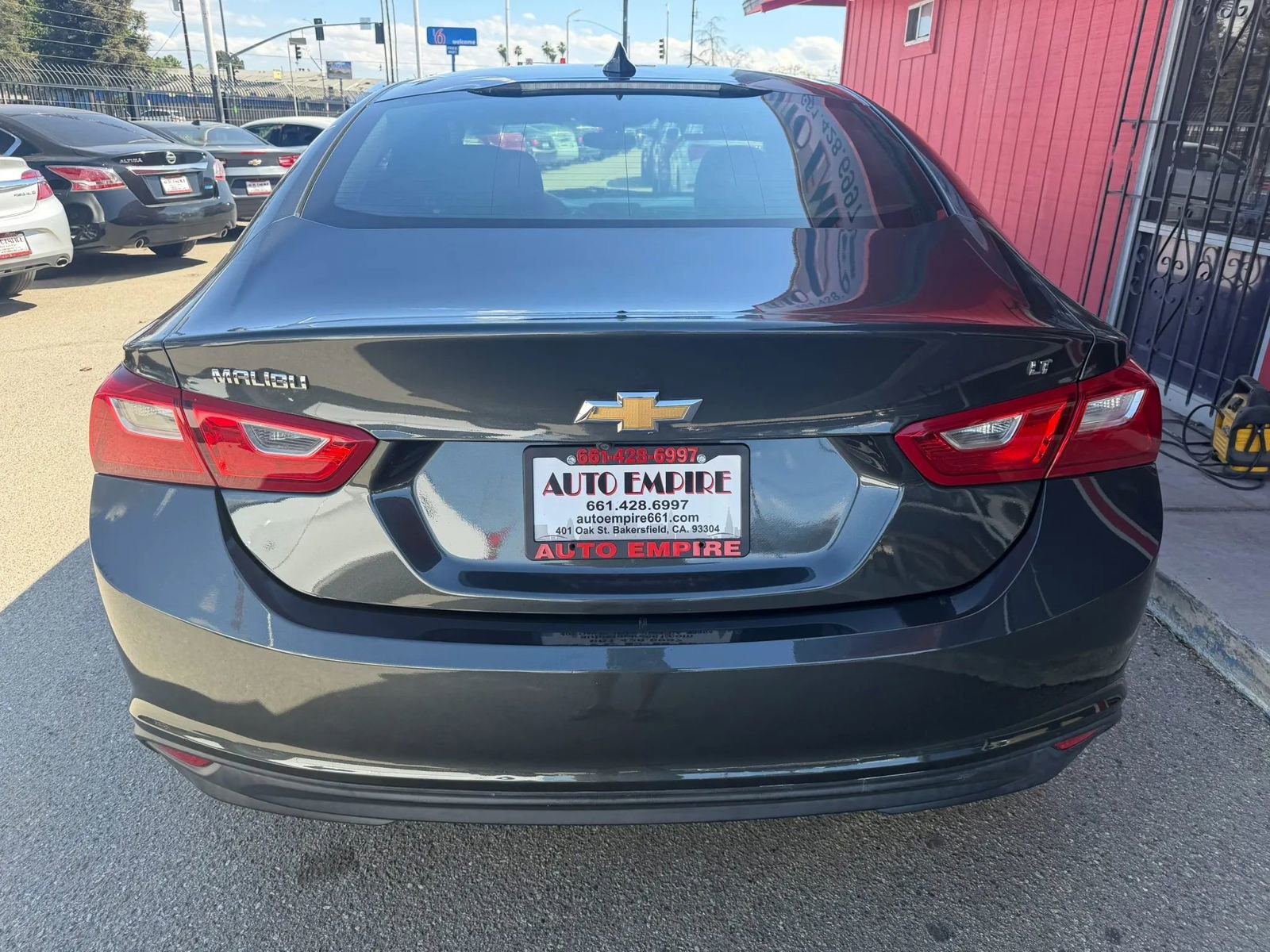 Used 2016 Chevrolet Malibu LT FWD image 5