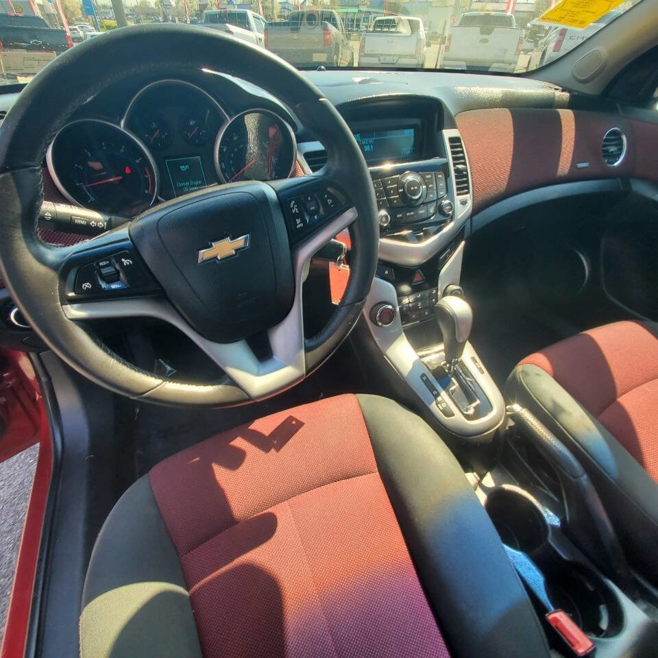 Used 2011 Chevrolet Cruze LT FWD image 10