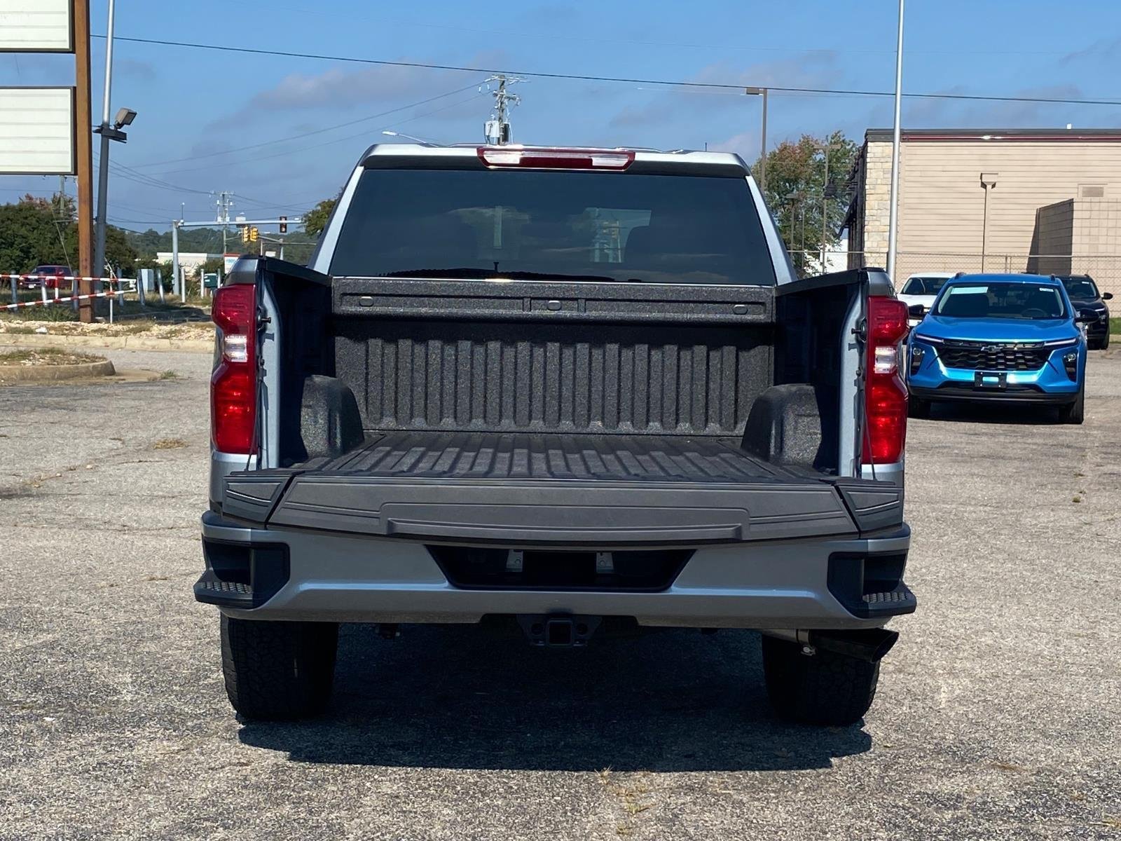 New 2026 Chevrolet Silverado 1500 Custom w/ Turbomax Blackout Package AWD/4WD image 7