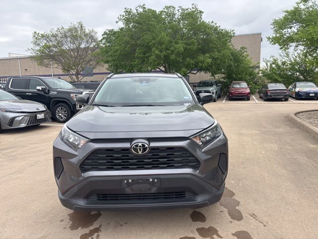 Used 2021 Toyota RAV4 LE image 2