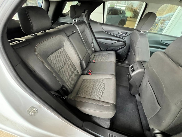 Used 2021 Chevrolet Equinox LT image 24