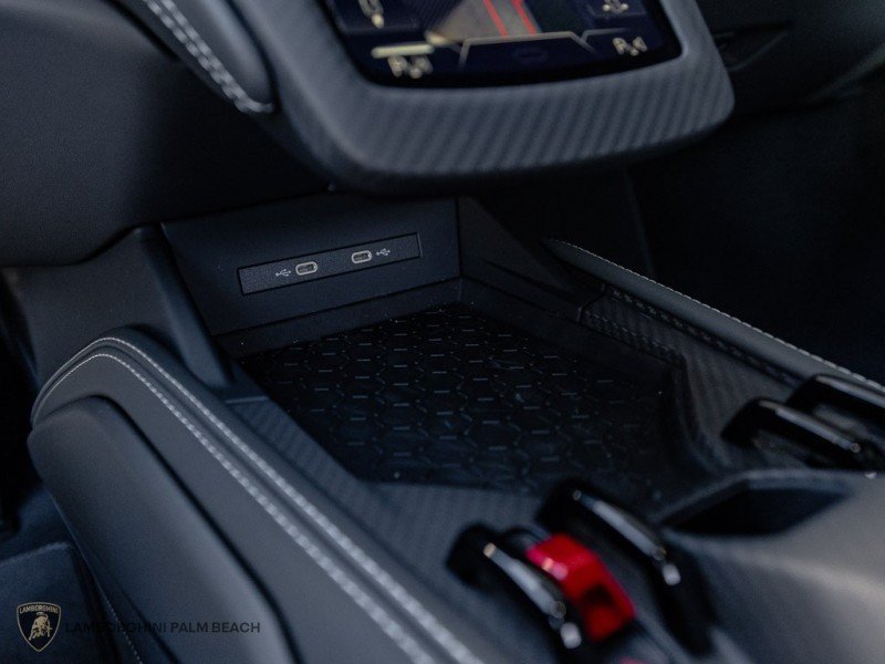 Used 2026 Lamborghini Revuelto AWD/4WD image 15