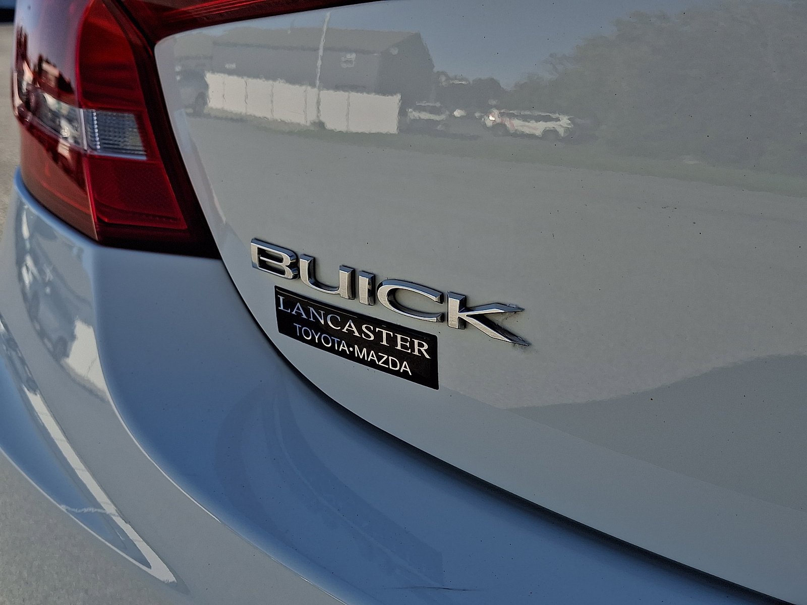 Used 2017 Buick LaCrosse Preferred FWD image 29