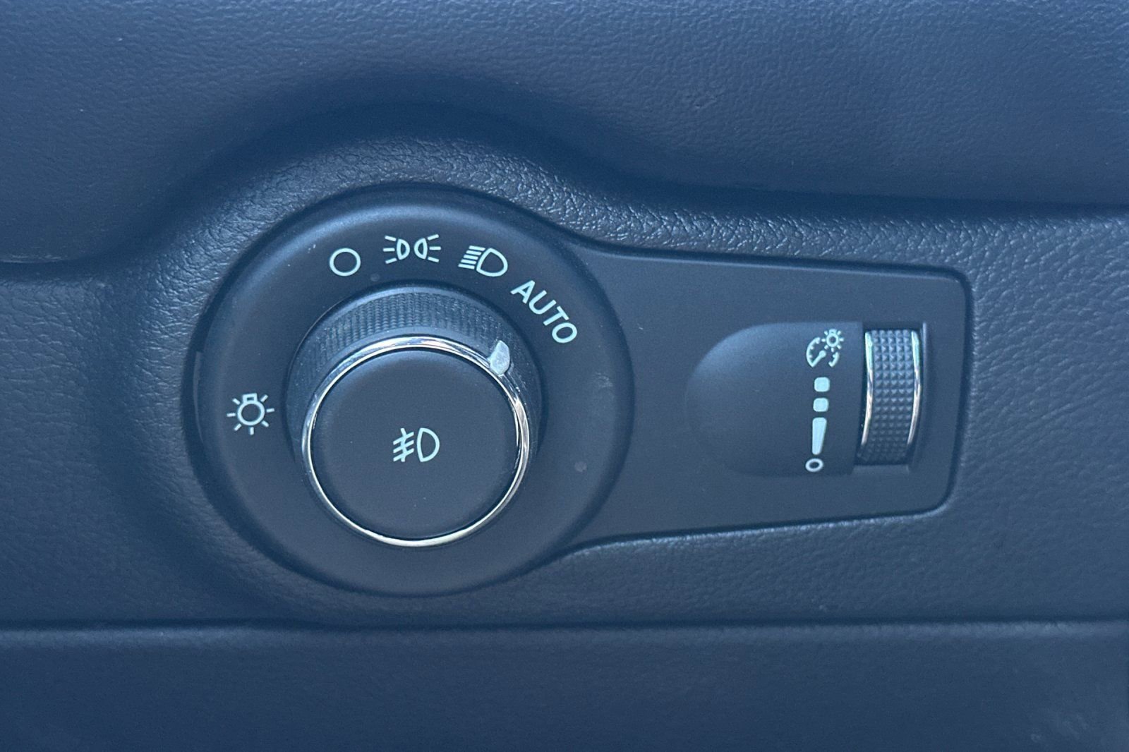 Used 2021 Dodge Durango R/T w/ Blacktop Package image 43