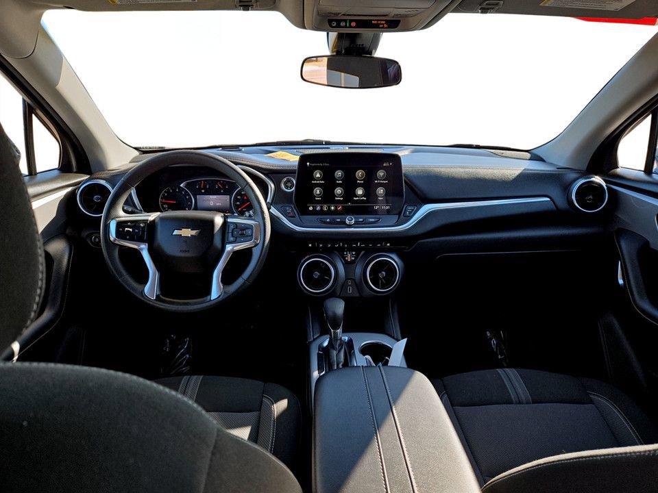 Used 2023 Chevrolet Blazer LT image 12