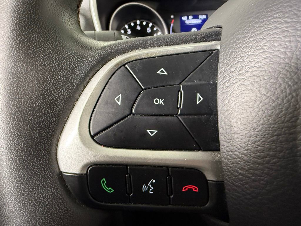 Used 2021 Jeep Compass Latitude FWD image 26