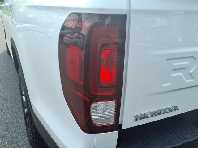 Used 2024 Honda Ridgeline Sport image 16