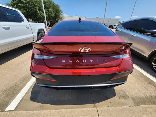 Used 2026 Hyundai Elantra Sport FWD image 5