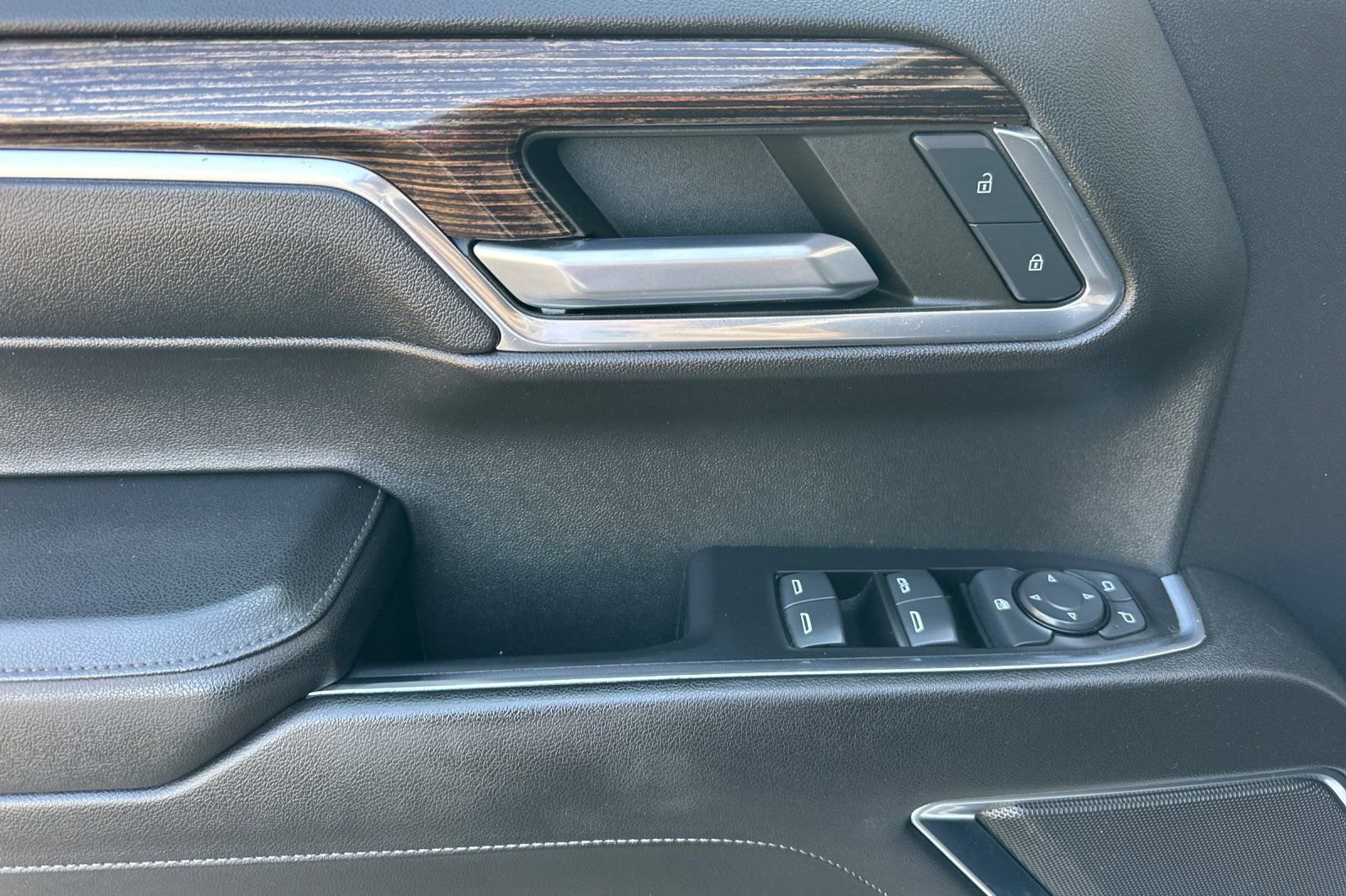 Certified 2023 GMC Sierra 1500 Elevation image 11