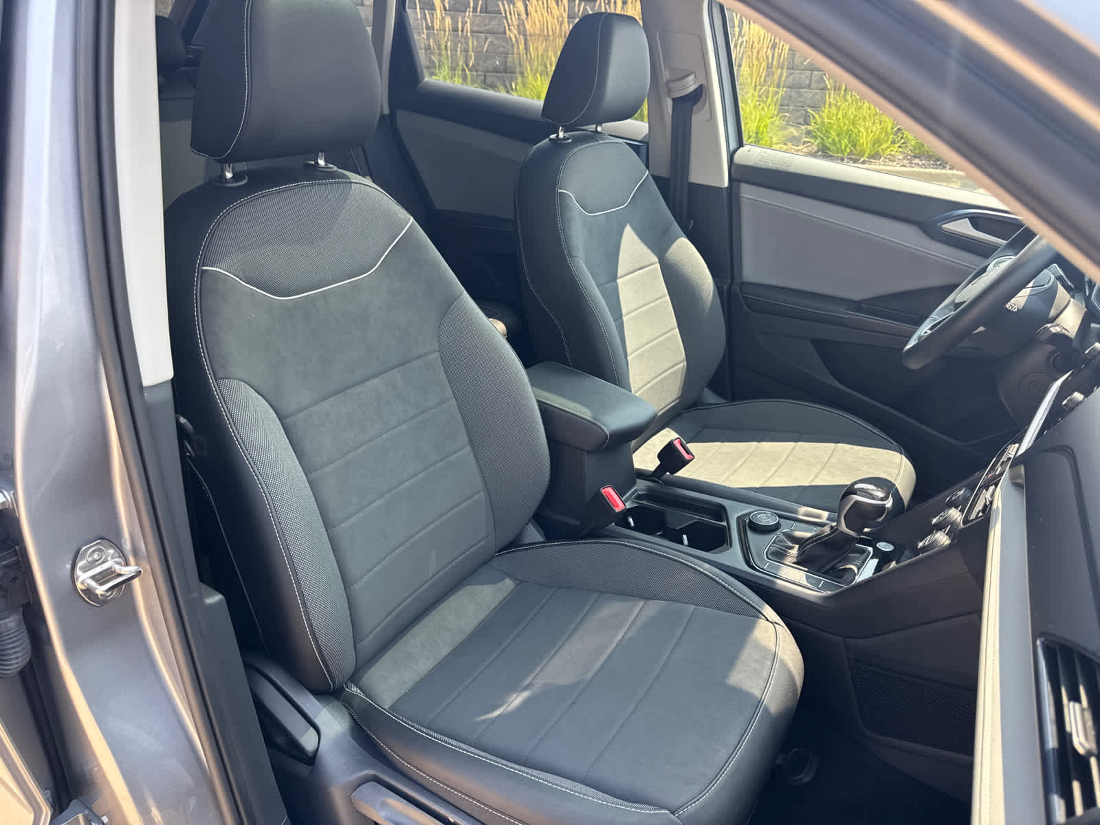 Certified 2024 Volkswagen Taos SE image 14
