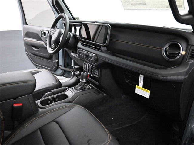 New 2025 Jeep Gladiator Sport w/ Premium Package image 23