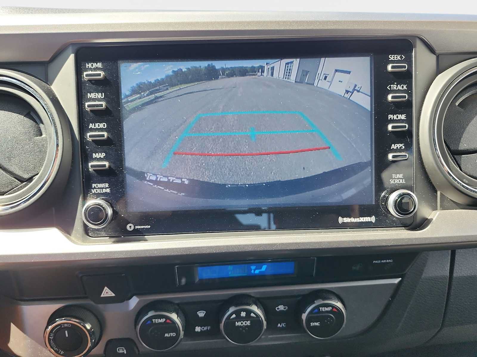 Used 2021 Toyota Tacoma SR5 AWD/4WD image 14