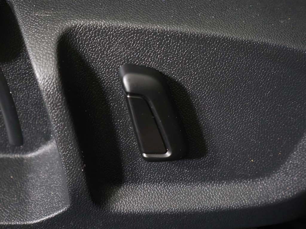 Used 2022 Volkswagen Golf R AWD/4WD image 39