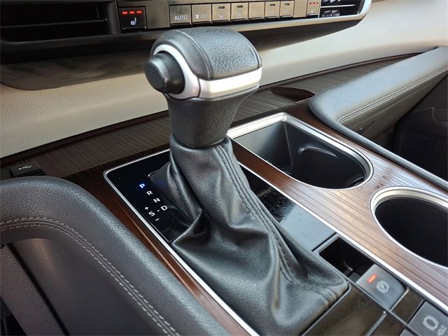 Used 2024 Toyota Sienna XLE image 16