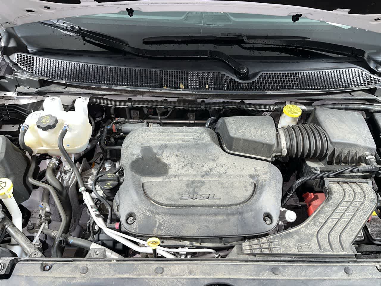 Used 2024 Chrysler Voyager LX FWD image 12