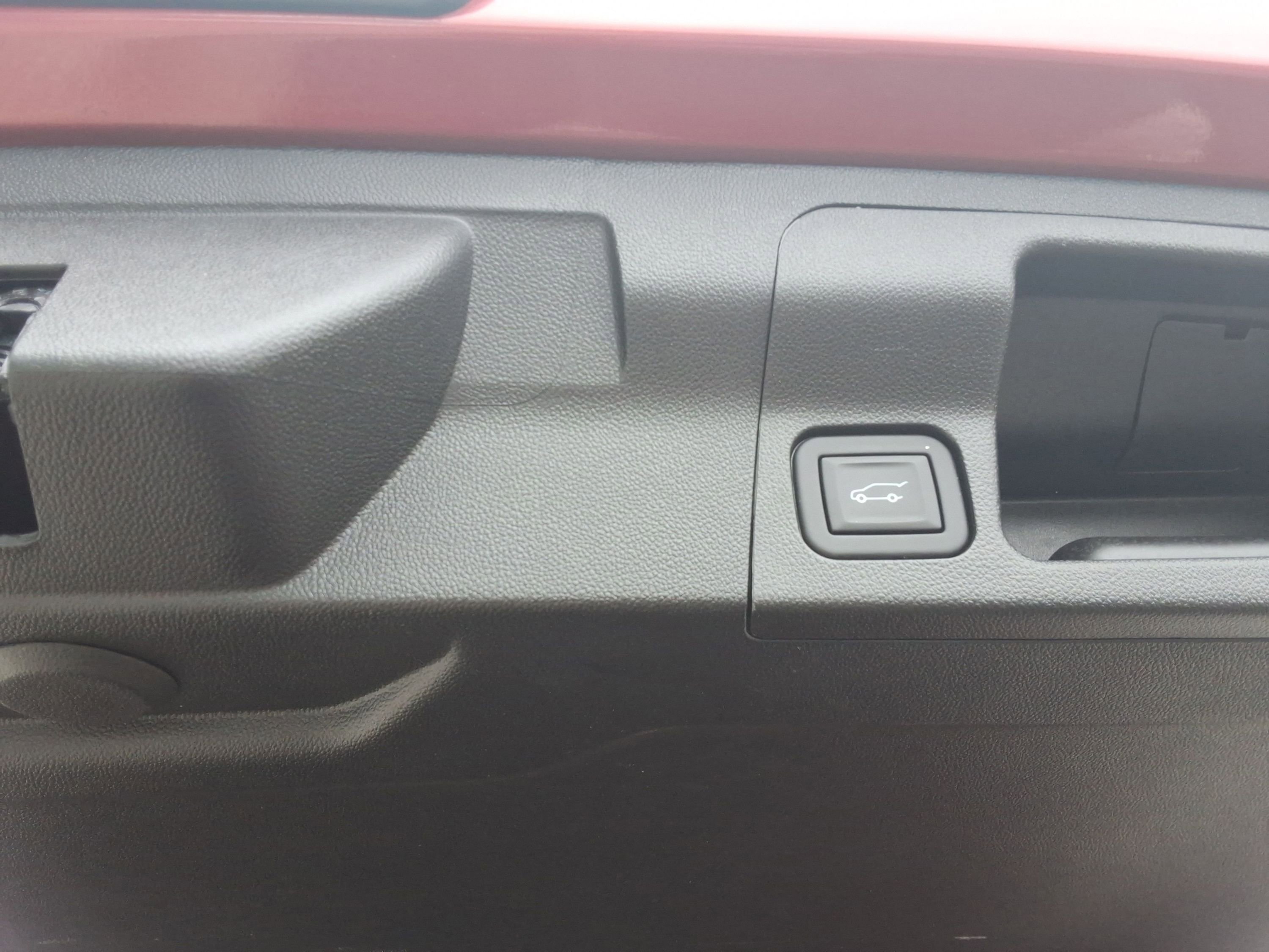 Used 2023 GMC Acadia SLE w/ Driver Convenience Package image 22