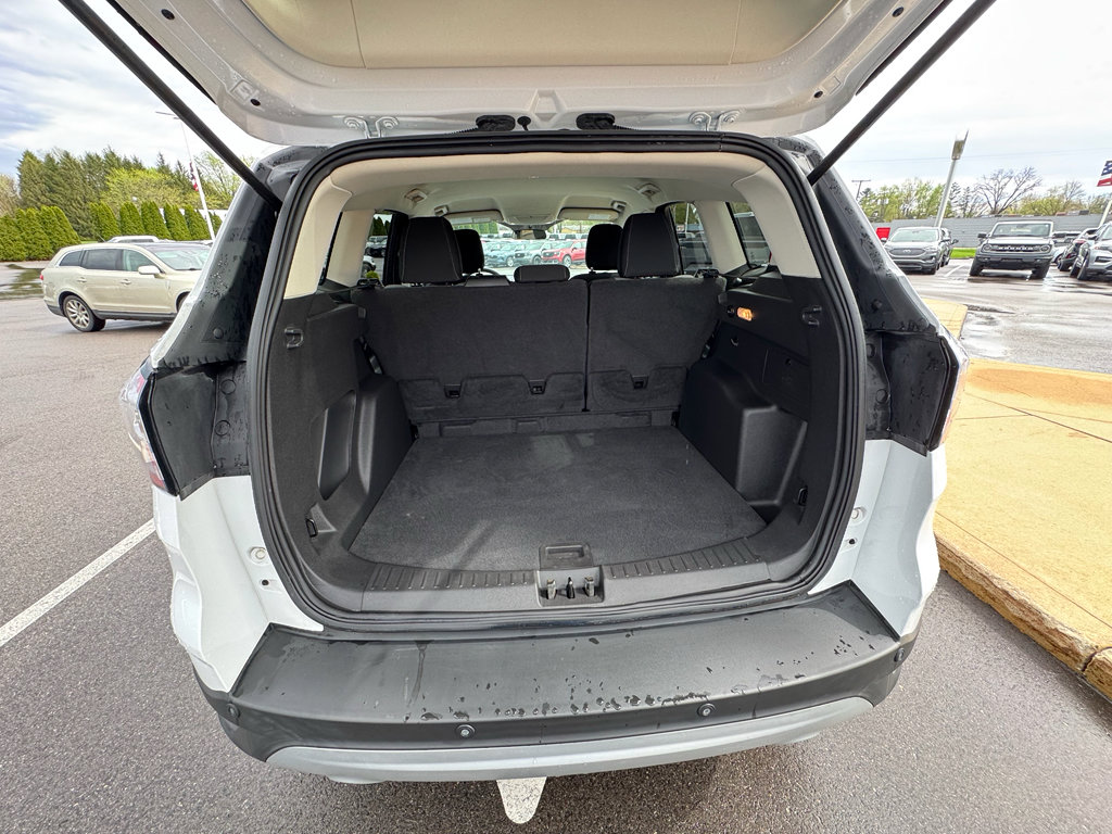 Used 2018 Ford Escape SE image 31