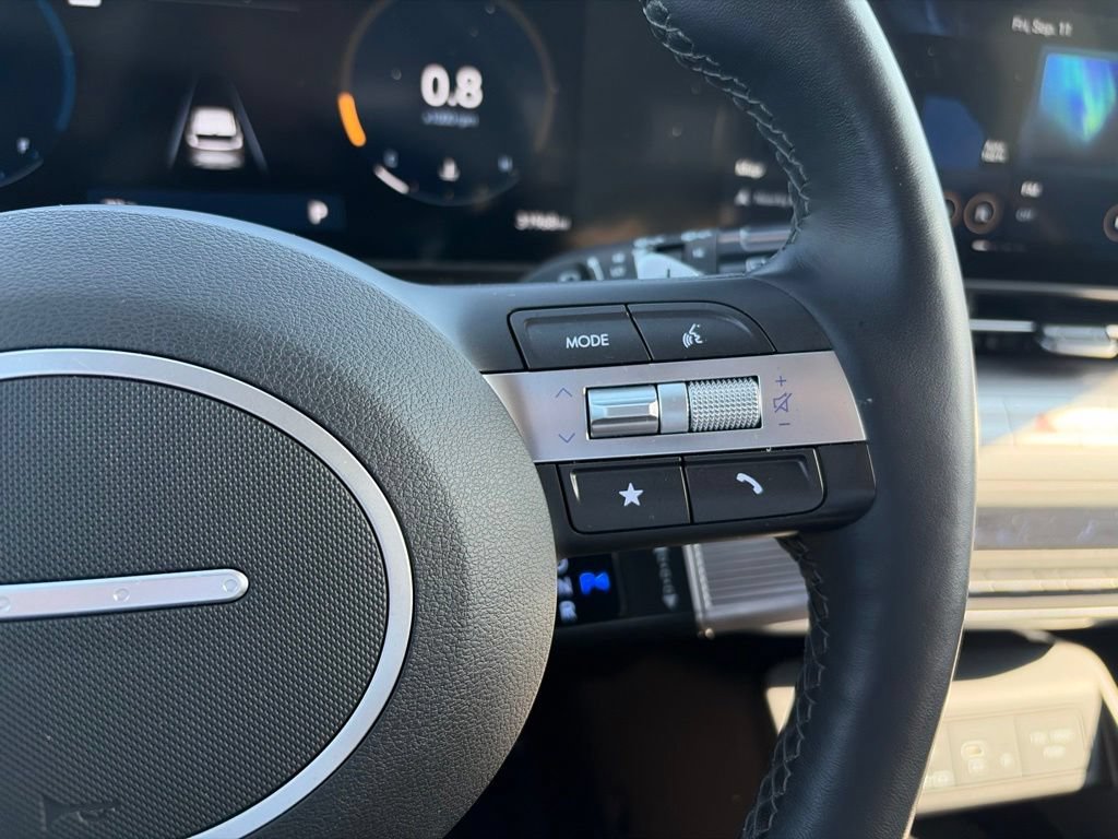 Used 2024 Hyundai Kona Limited AWD/4WD image 19