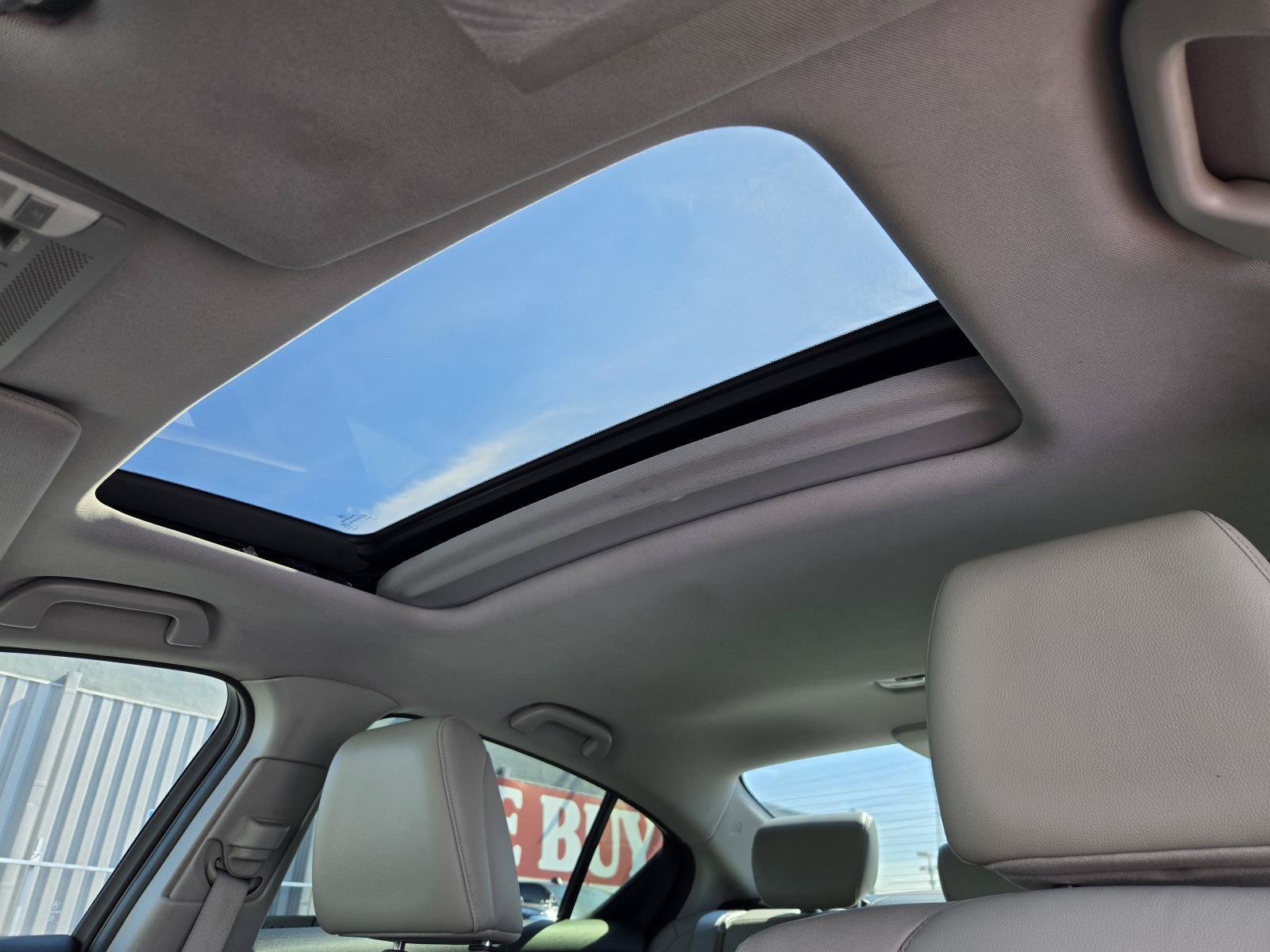 Used 2017 Acura ILX FWD image 19