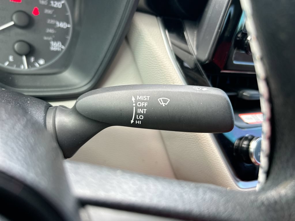 Used 2025 Toyota Corolla LE FWD image 18