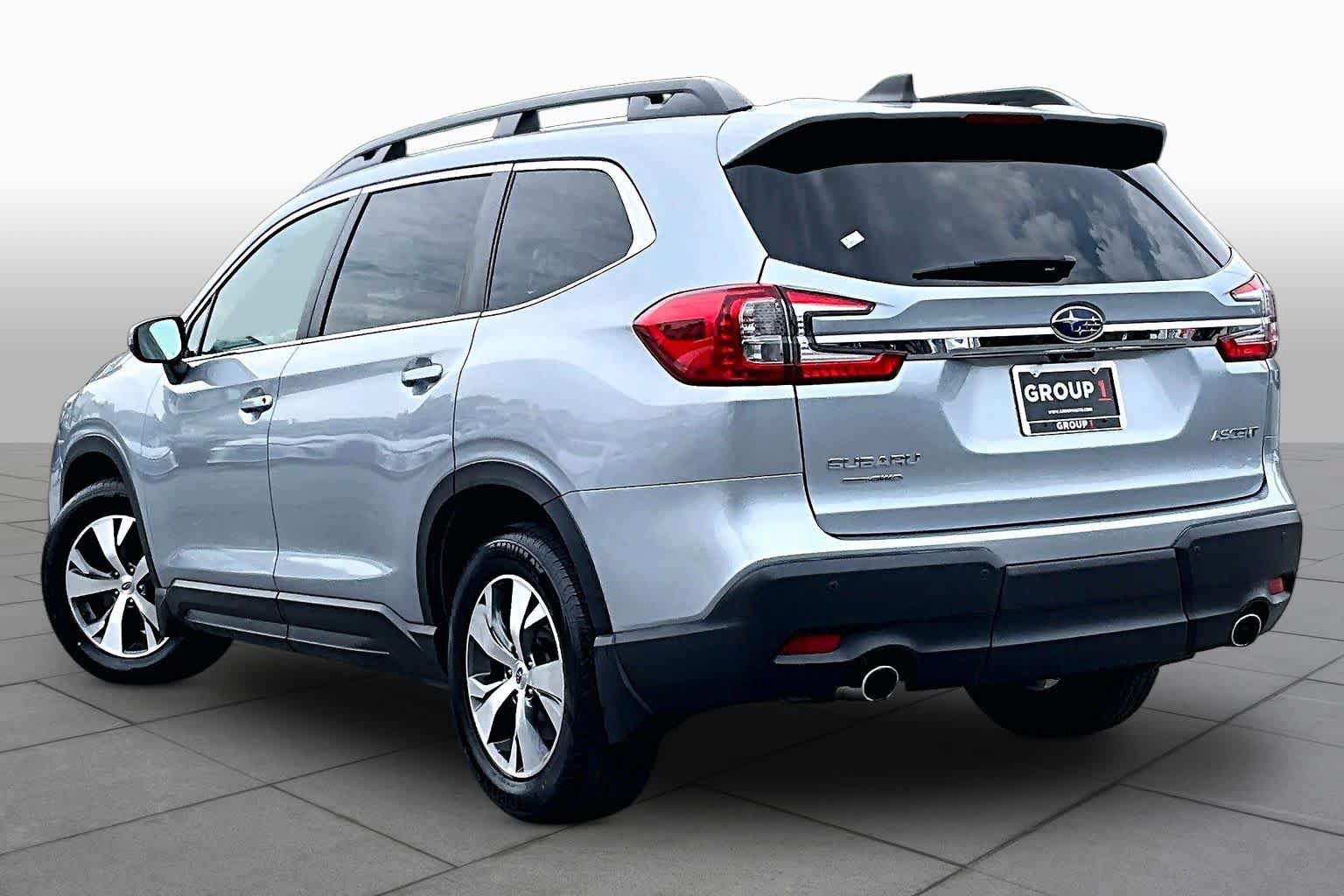 Used 2023 Subaru Ascent Premium w/ Convenience Package AWD/4WD image 12