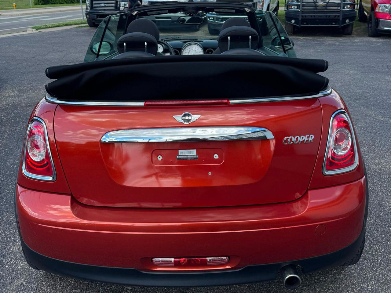 Used 2014 MINI Cooper Convertible FWD image 4