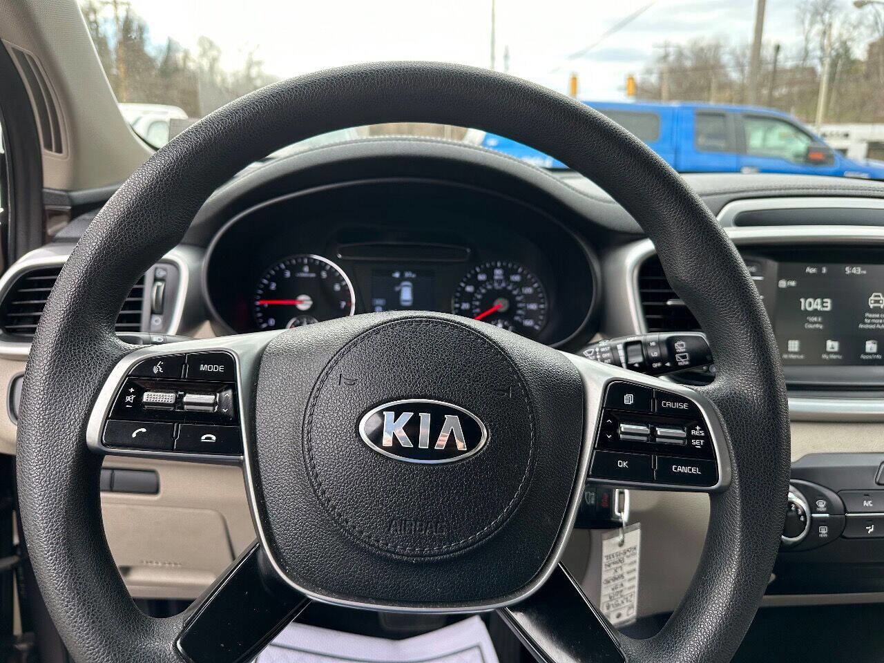 Used 2019 Kia Sorento AWD image 14