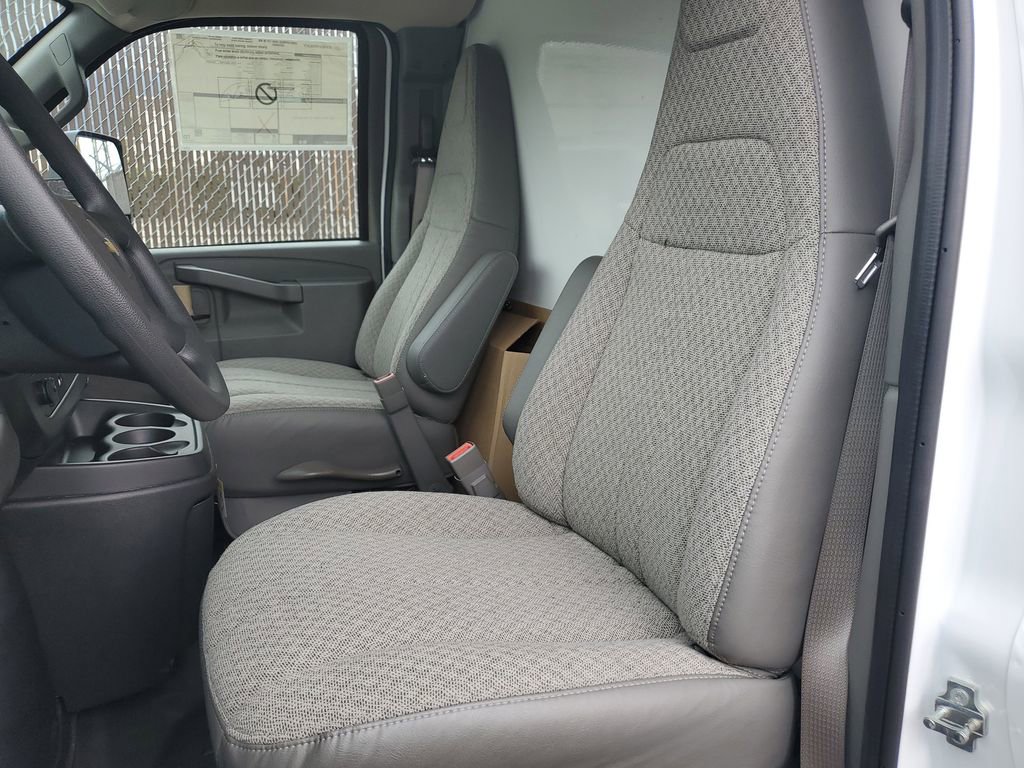New 2026 Chevrolet Express 3500 w/ Power Convenience Package RWD image 12