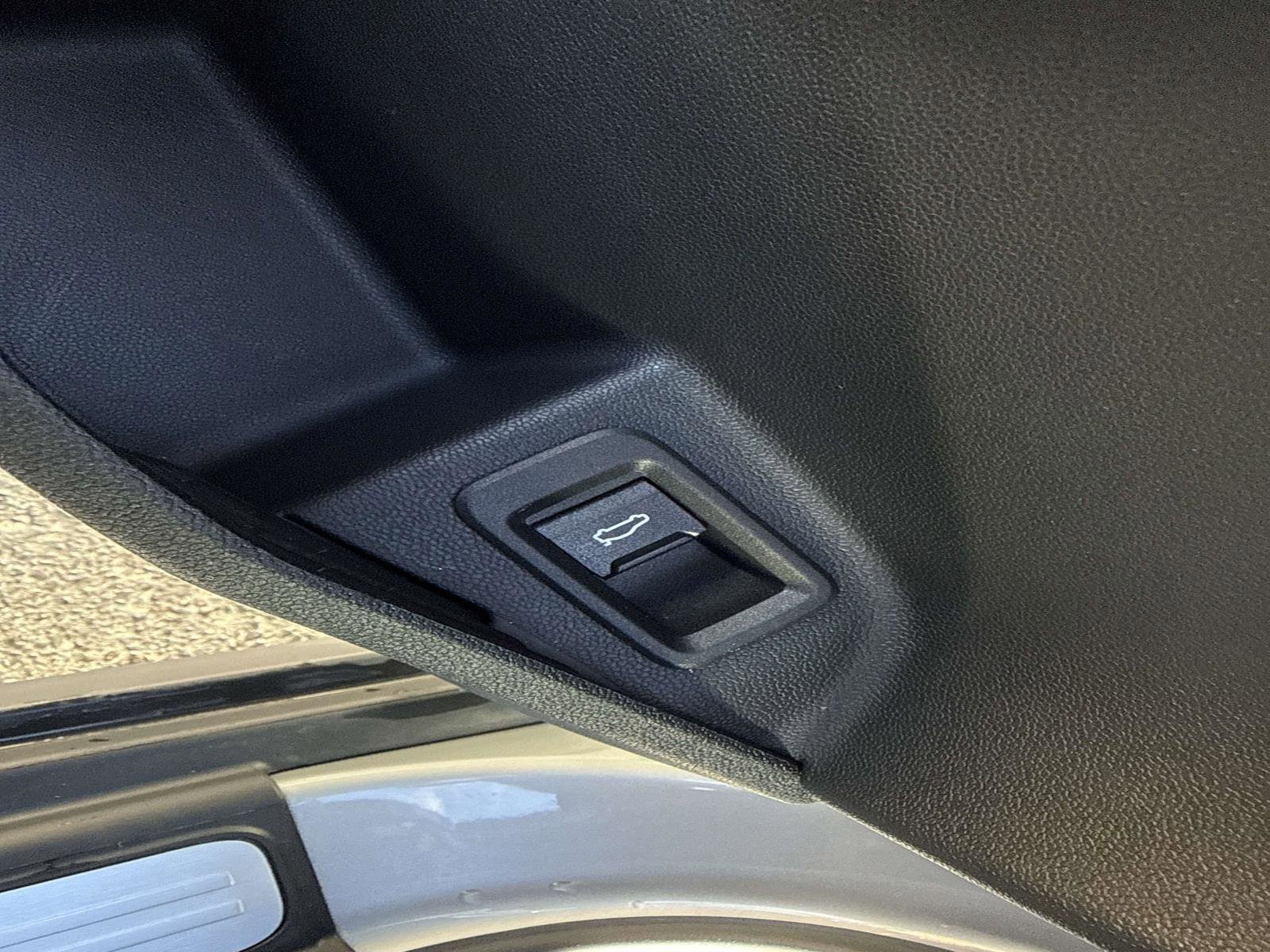 Certified 2025 MINI Cooper S FWD image 19