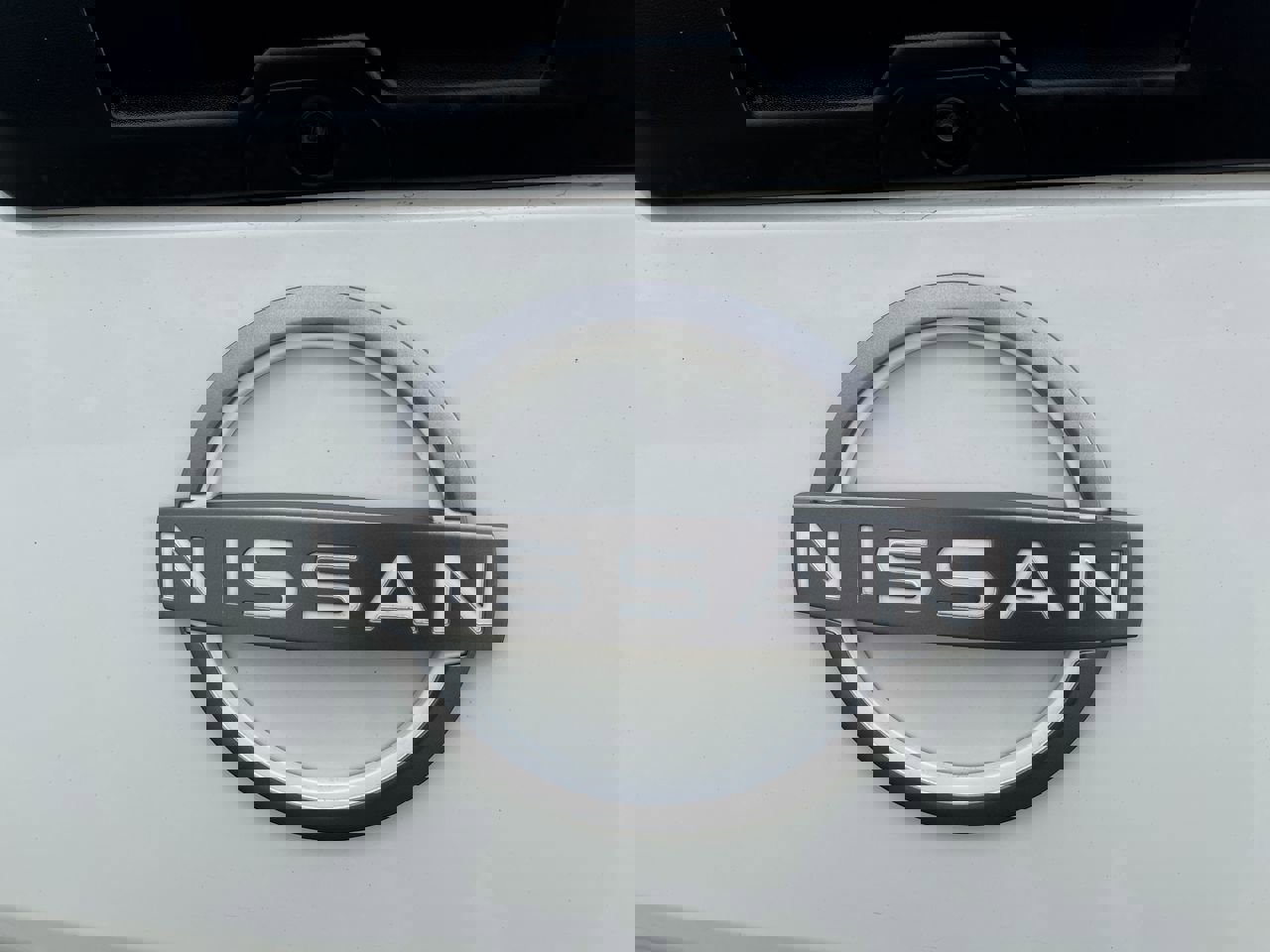 Used 2024 Nissan Frontier SV w/ SV Convenience Package image 17