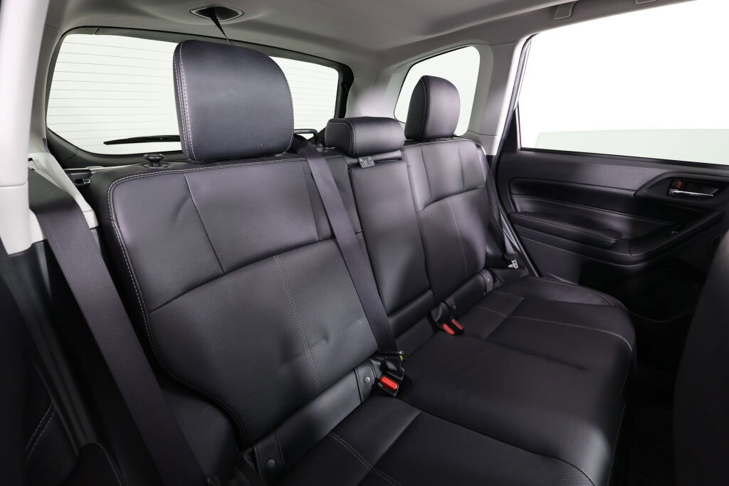 Used 2017 Subaru Forester 2.5i Touring image 21