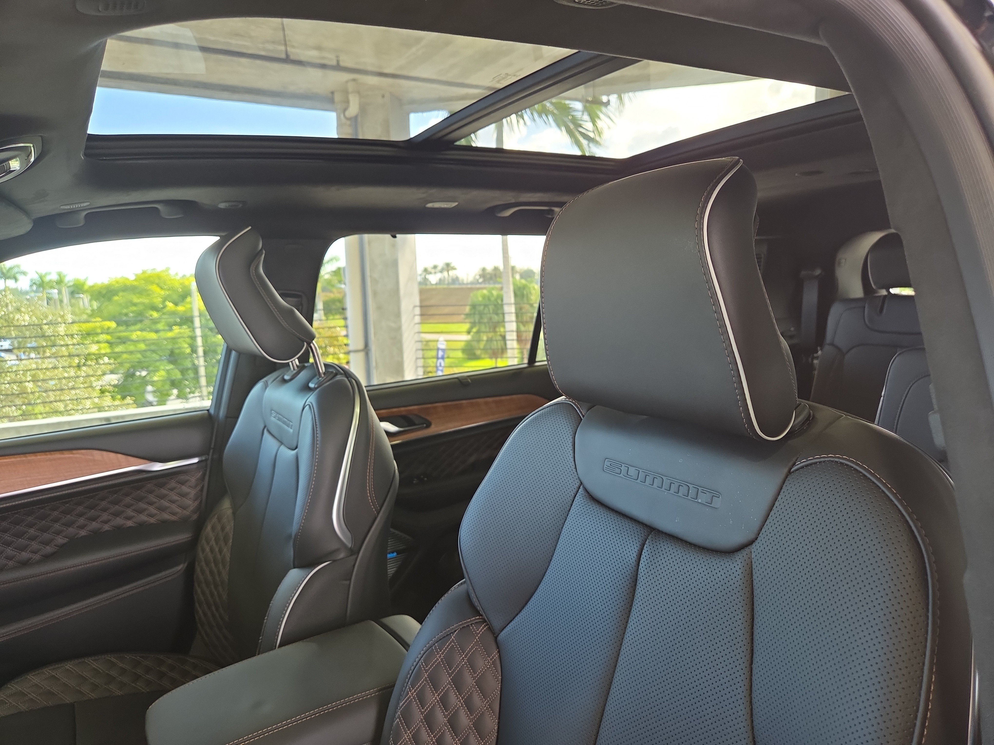 New 2025 Jeep Grand Cherokee L Summit AWD/4WD image 20