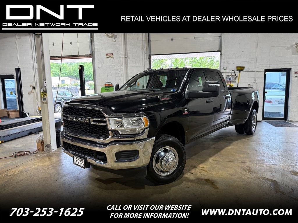 Used 2024 RAM 3500 Tradesman w/ Chrome Appearance Group AWD/4WD image 1