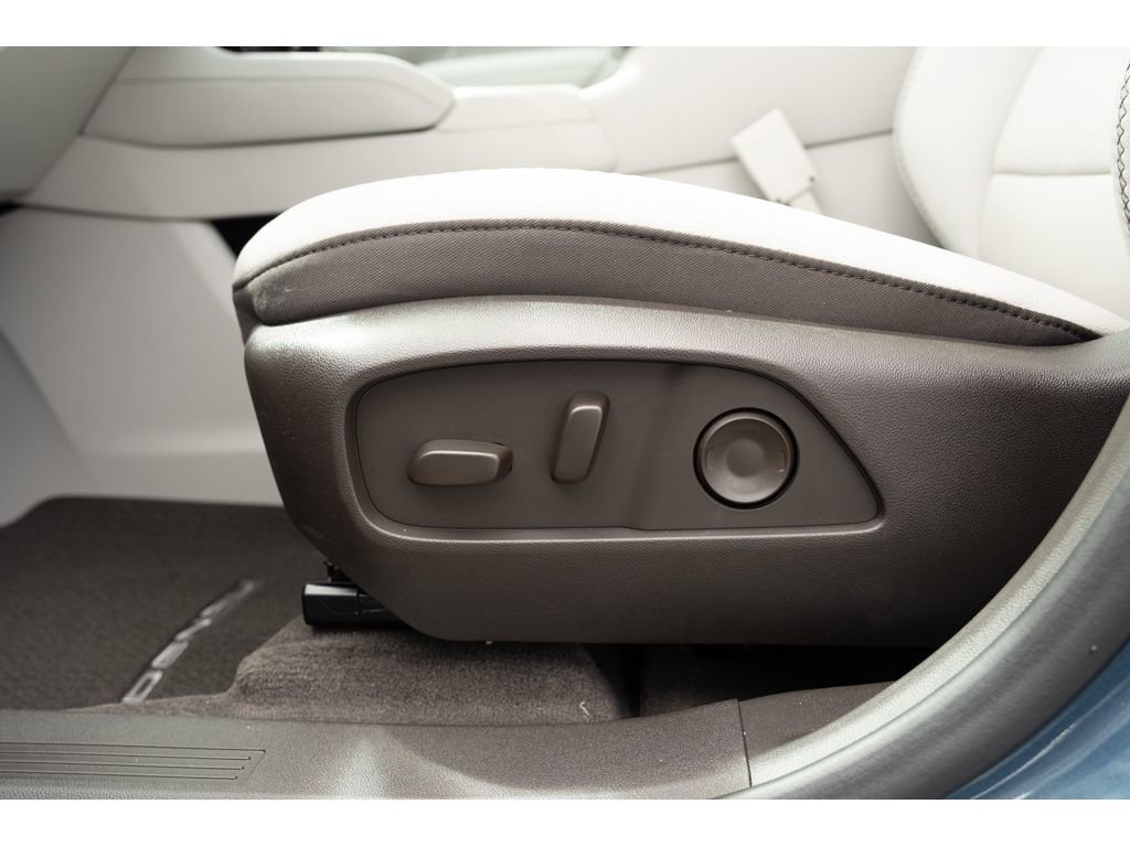New 2026 GMC Terrain Denali AWD/4WD image 15