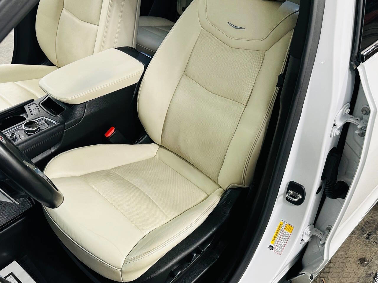 Used 2021 Cadillac XT6 Sport image 25