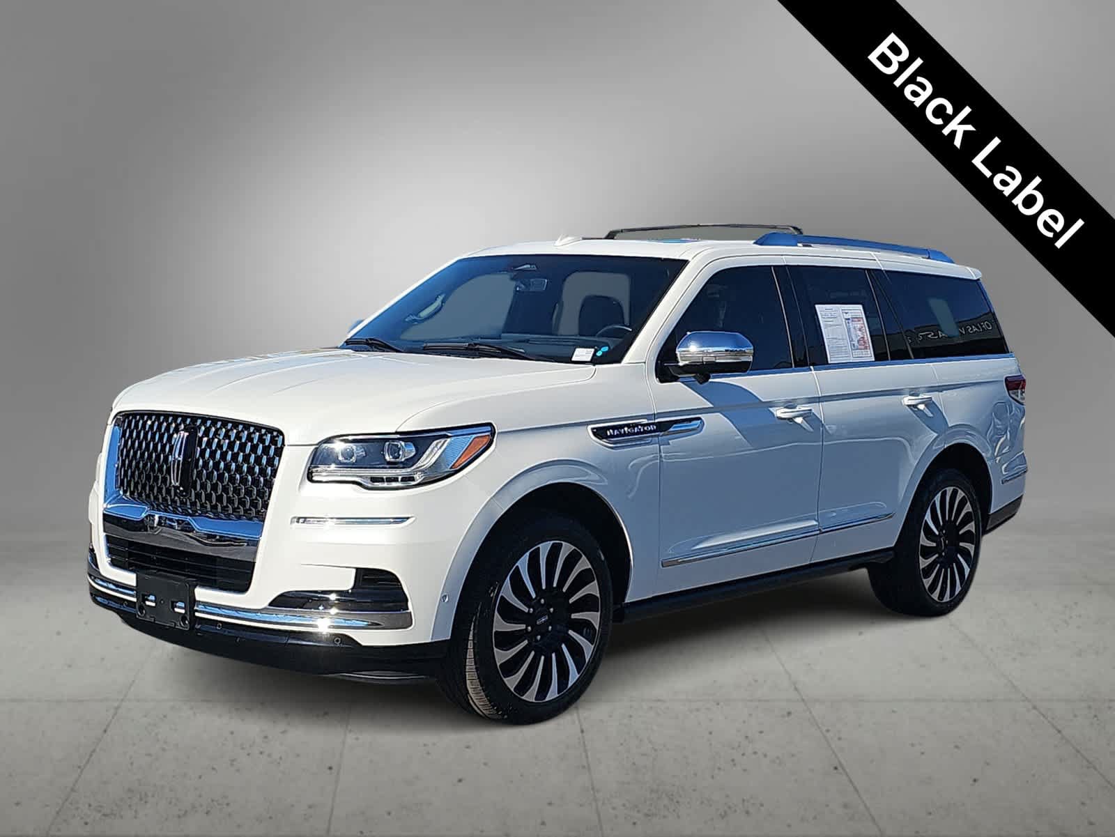 Used 2024 Lincoln Navigator Black Label AWD/4WD image 4