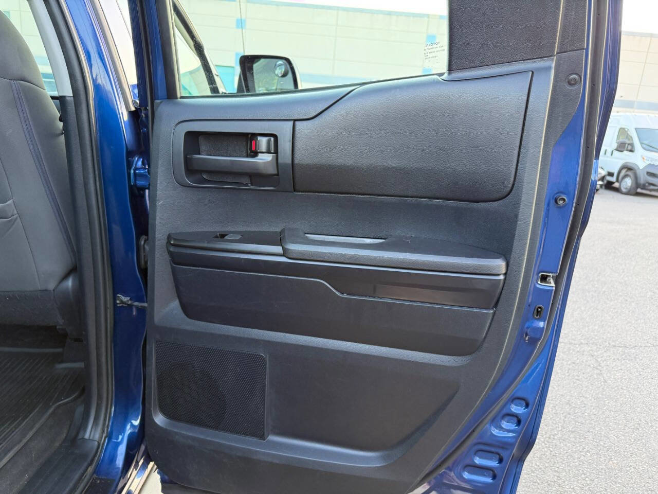 Used 2015 Toyota Tundra SR image 28
