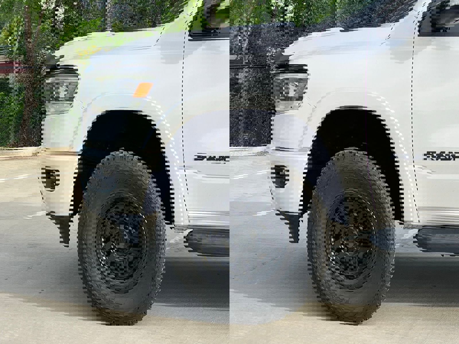 Used 2021 RAM 1500 Laramie image 9